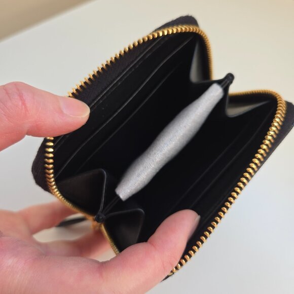 Prada Small Zippy Wallet - Picture 3 of 7